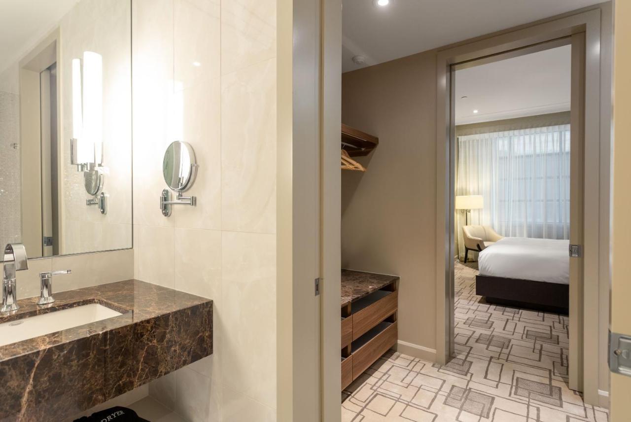 Sutton Place Hotel โตรอนโต ภายนอก รูปภาพ